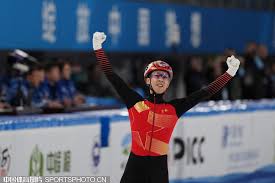 首先
